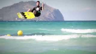 FlySplit travels to Mallorca - Big Air, Loops & Airstyle on Cronix & S4 Lotus