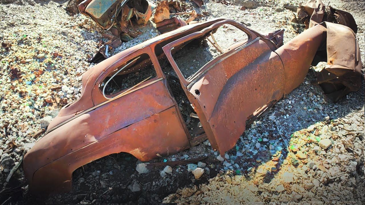Investigating 10 Classic Cars Hidden on Google Earth