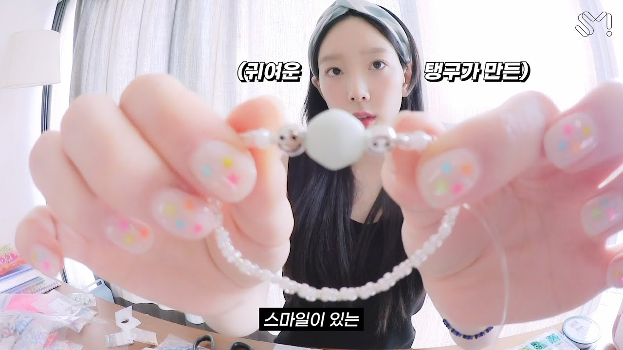 夏におすすめ ビーズアクセサリーをくわしく紹介 Iuやtwiceもハマってます ビーズで作ったマスクストラップもご紹介 ビーズ工作 で自分の色を足して個性を表してみよう Odiodi 夏におすすめ ビーズアクセサリーをくわしく紹介 Iuやtwiceもハマってます ビーズで作ったマスクストラップもご紹介 ビーズ工作 で自分の色を足して個性を表してみよう Odiodi