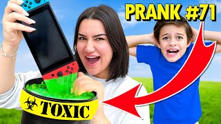 1000 pranks en 24H  C'est La GUERRE