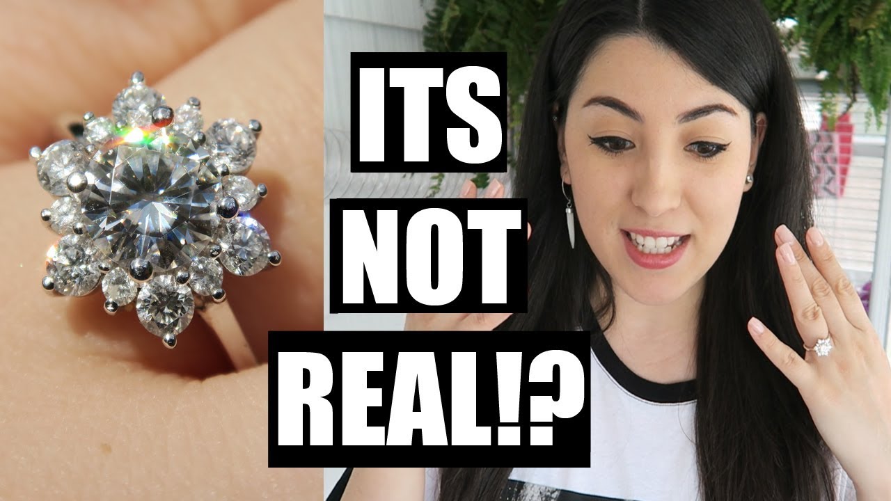 Это НЕ бриллиант. Это муассанит. Моё обручальное кольцо.