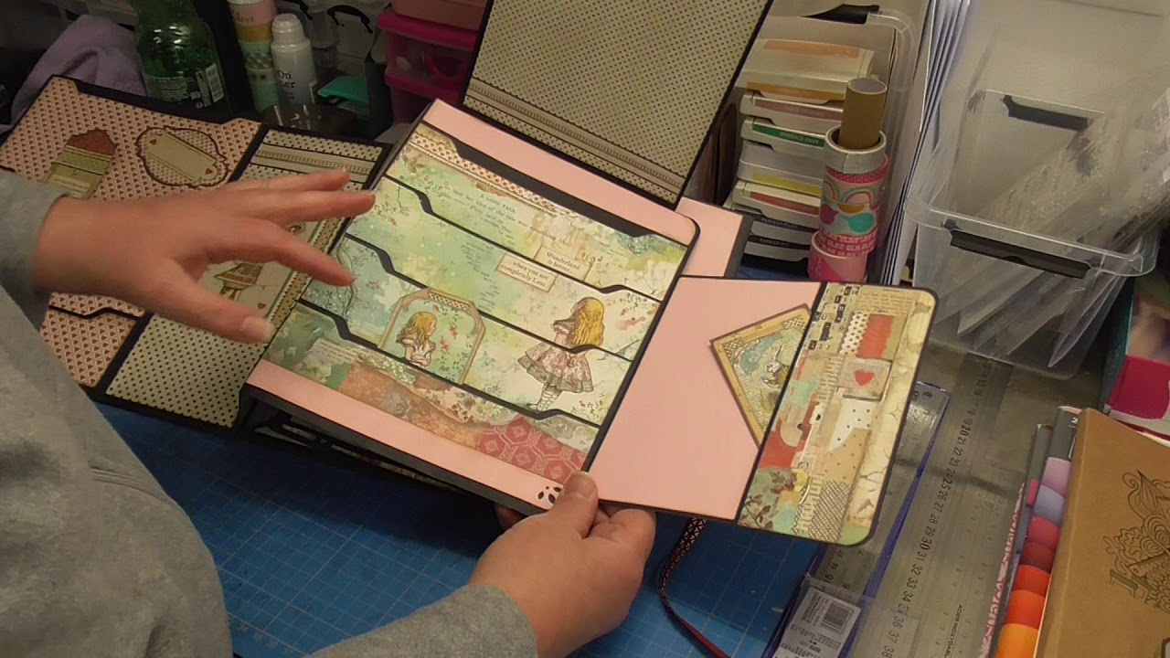 album Alice aux pays des merveilles