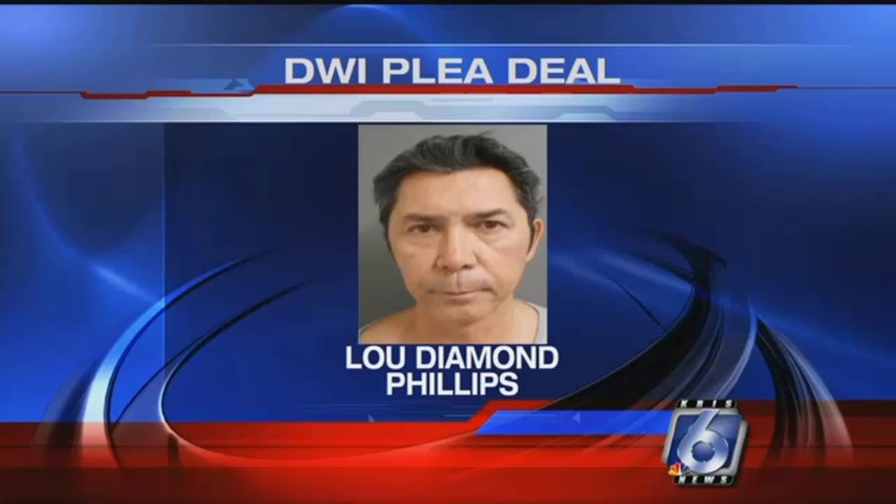 Lou Diamond Phillips pleads guilty to drunk driving in Texas