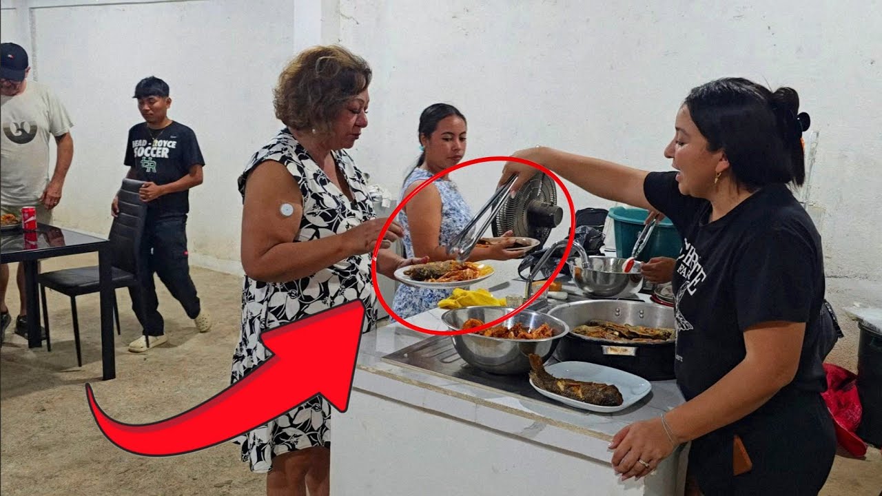 Doña Maribel Le Encantaron Los Camarones, Vean Cuantos Comio!😲