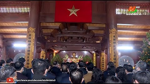 Các đồng chí Lãnh đạo tỉnh dâng hương nhân dịp Tết Nguyên Đán