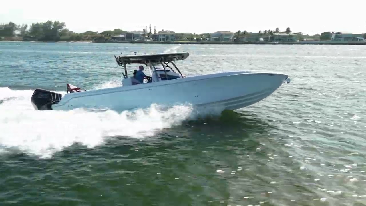 2021 Nor-Tech 392 Super Fish - For Sale with HMY Yachts