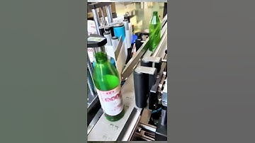 “Automatic Glass Bottle Labeling Machine 🍾🤖 | Perfect Label Placement Process”
