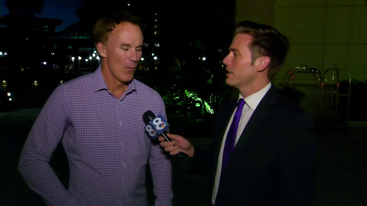 1-on-1 interview with ESPN's John Buccigross - YouTube