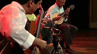 Assanhado - Trio Madeira Brasil-Marcos Suzano Assanhado - Trio Madeira Brasil-Marcos Suzano