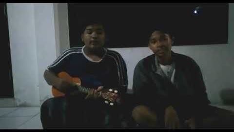 Menepi-GUYON WATON COVER UKULELE  SENAR 4