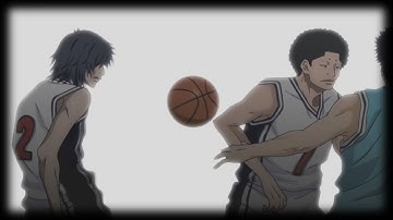 Chiaki gasses up the court with a blind elbow pass.