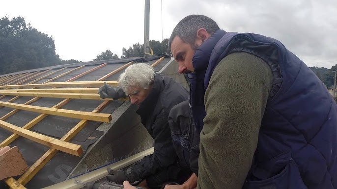 Réparer le solin de ma cheminée existante sur une toiture en