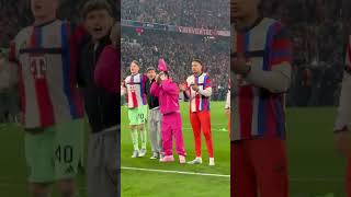 Lennart Karl Und Tom Bischof Die Bayern Feiern Das Halbfinale