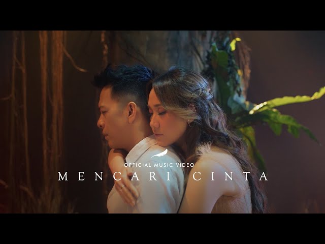 NOAH Feat. BCL – Mencari Cinta (Official Music Video) class=
