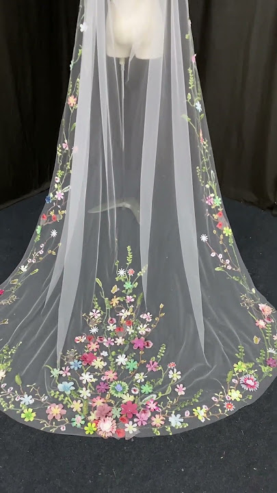 Multicolor 3D floral lace veil.Unique 3D floral veil. #wedding #handmade #bridalveil #3Dfloralveil