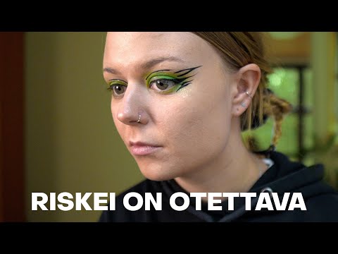 Video: Pääasiantuntija paratiisissa, naiivi taiteilija Elena Volkova