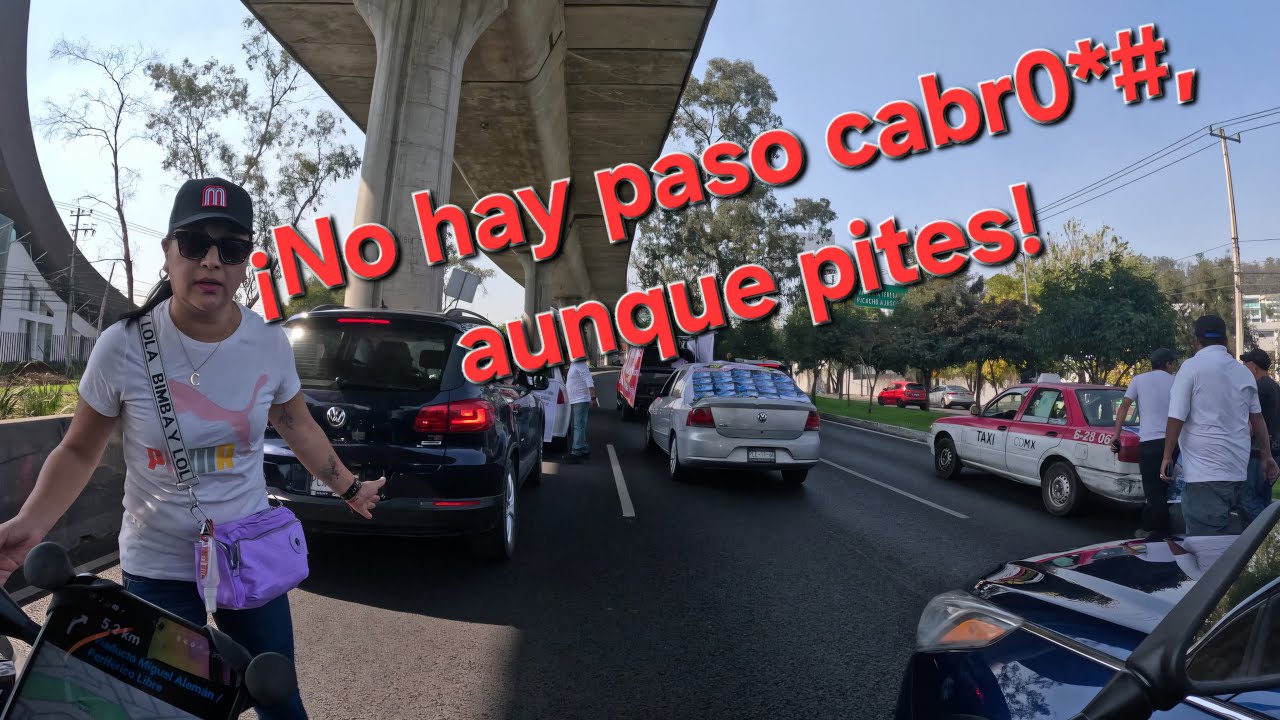 Kawasaki Z900 Manifestación en CDMX con tráfico pesado de día y de noche