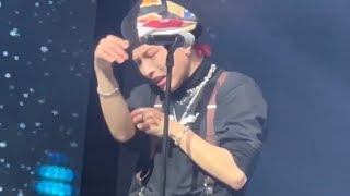 Ateez - Star 1117 / Hongjoong Crying | The Beginning Of The End Tour In Newark | Resimi