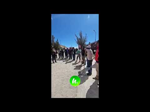 COMUNEROS CUMPLEN SEGUNDO DIA EN TOMA DE MINERA BARRICK