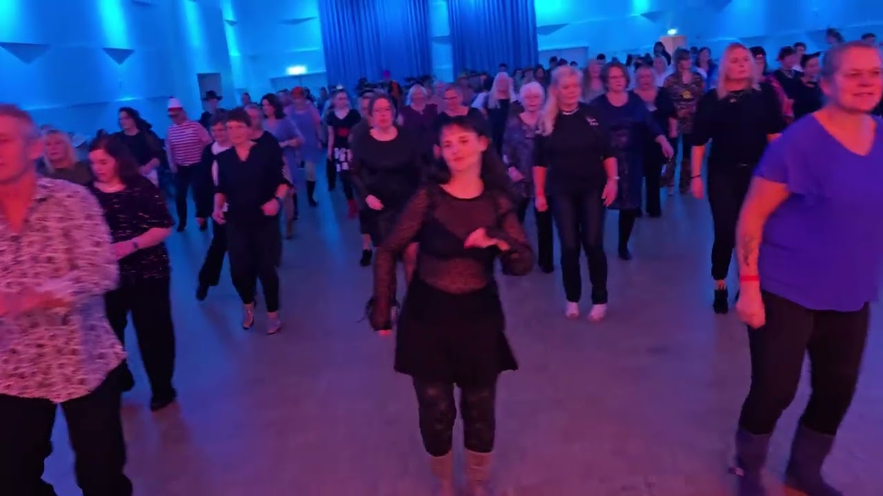 Heel toe rodeo at Norwegian linedanceparty 2025
