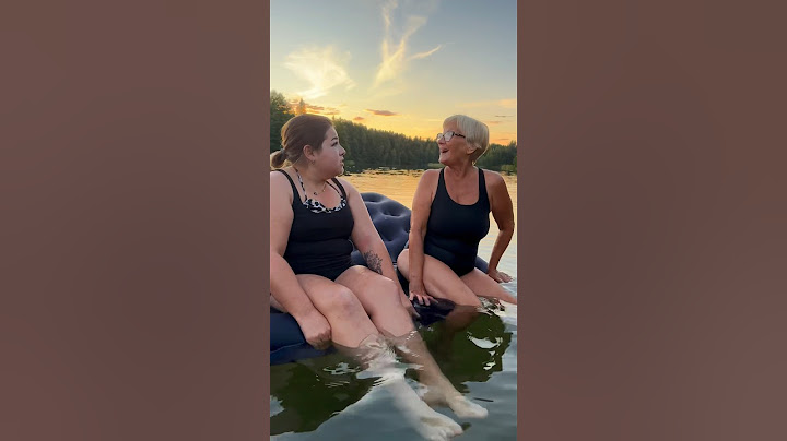 Не поделили надувной матрас посреди озера..💁🏼‍♀️🛟⚓️