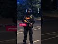 Nach dem Schuss auf einen Polizisten in Göttingen fahnden die Ermittler nach einem 16-Jährigen.