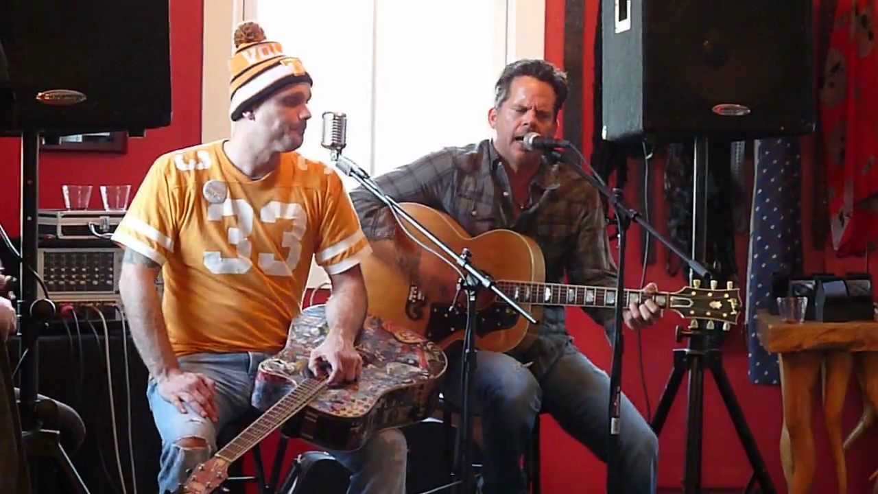 It Ain't The Whiskey - Gary Allan with Matt Warren