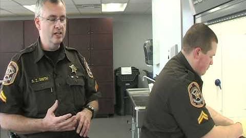 County Law crime scene lab processing part 2   12-26-09.avi