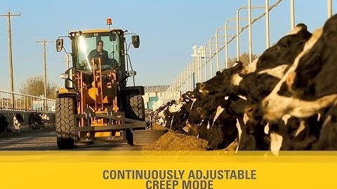 Cat® Small Wheel Loader Operator Tips | Continuously Adjustable Creep Mode – 926M, 930M, 938M