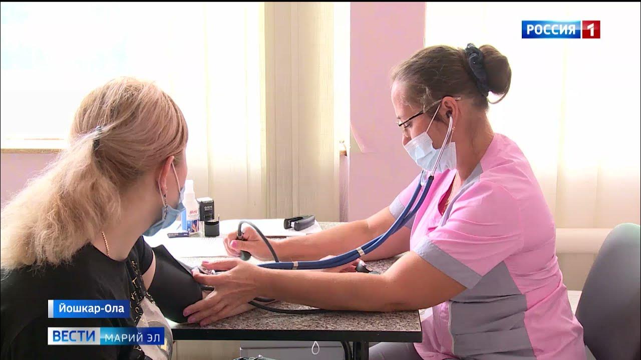 Rs 80 узи. отделение узи. узи сосудов йошкар-ола. врач и пациент узи. узи в йошкар оле.