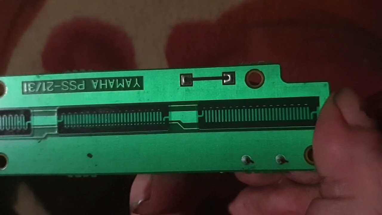 Разбор синтезатора Yamaha