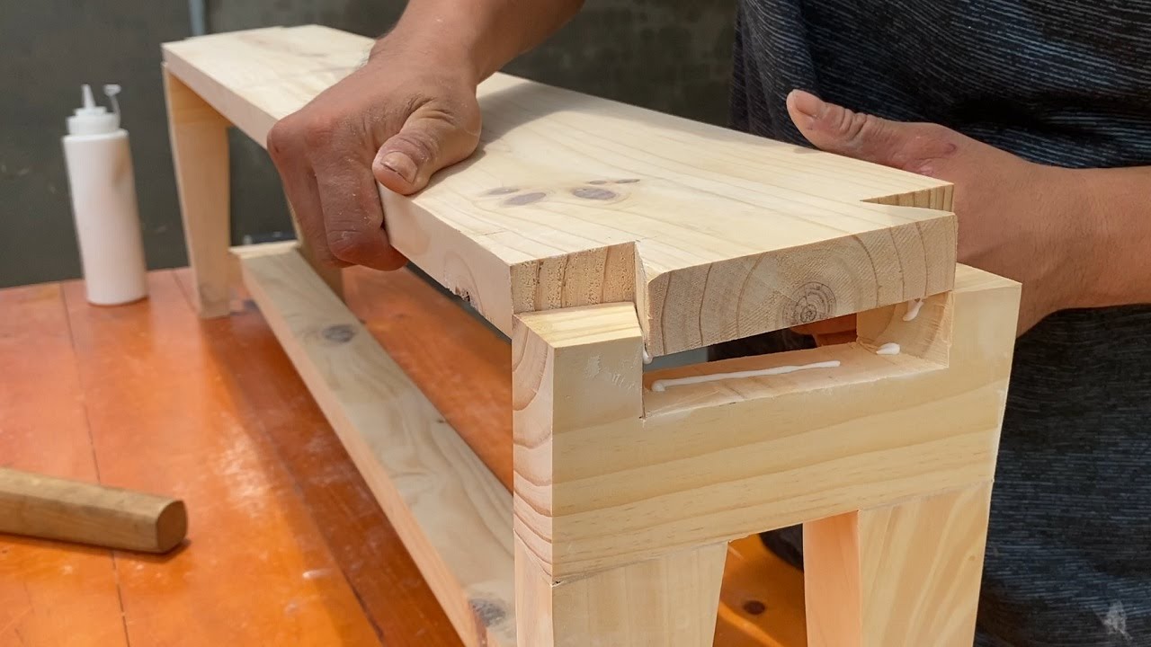 ⁣Simple Woodworking Project // Easy Bench Ideas You Can Build Today!
