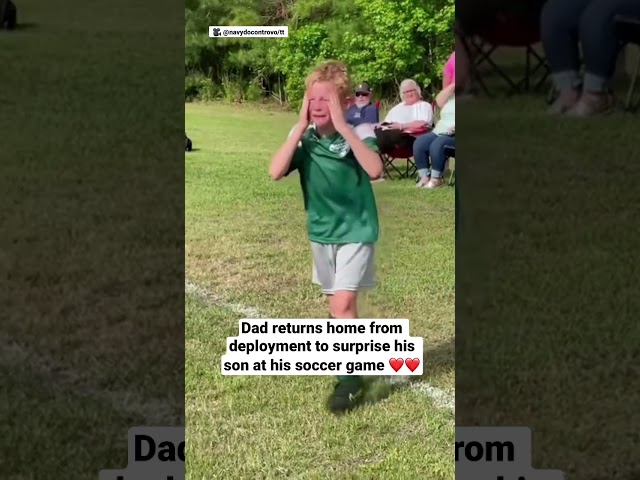Dad returns home from deployment to surprise his son at his soccer game ❤️❤️ class=