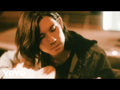 Gryffin & Chris Lane - Hold You Tonight (Official Music Video)