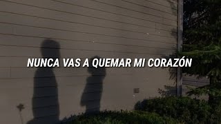 Twenty One Pilots - Don't Look Back In Anger // Español