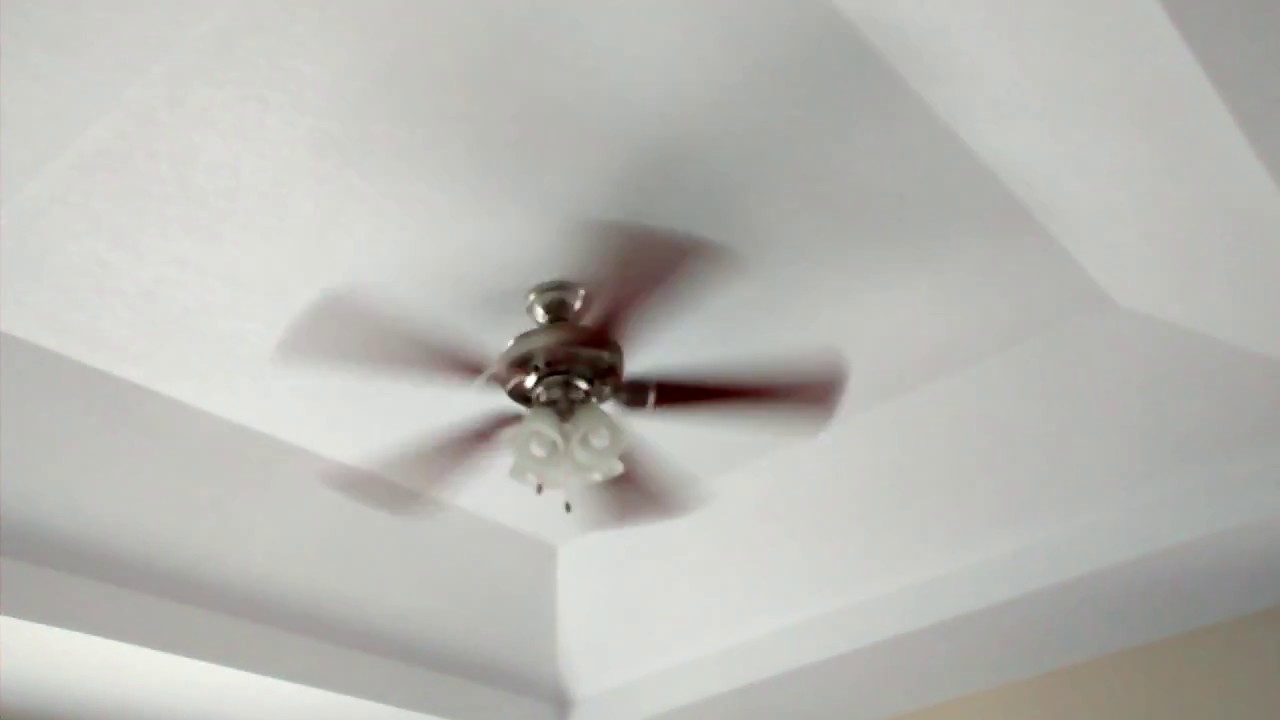 52 Hampton Bay Lyndhurst Ceiling Fan 2 Of 2
