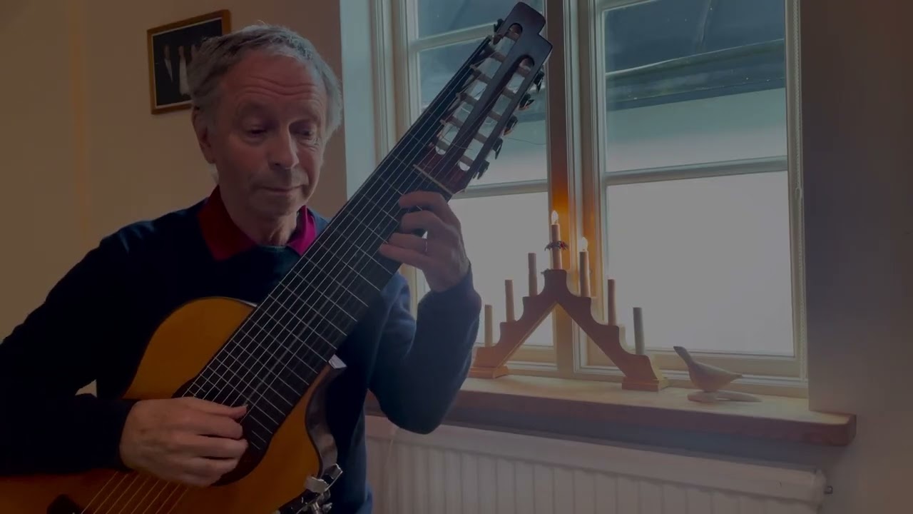 Michelangelo(brother of Galileo)Galilei : Toccata . Göran Söllscher guitar