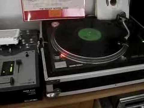 Jazzadelia - The Roger Morris Band: knock it (IM)