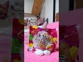 大きなツインシュー （紅はるかのあん入り芋クリーム＆ホイップ）　261003　 #cat #のせ猫 #cute　 #ねこ　 #猫のいる暮らし　 #大きなツインシュー