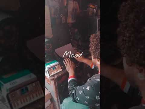 عازف اورج علي الكيبورد حظ من نوع مختلف