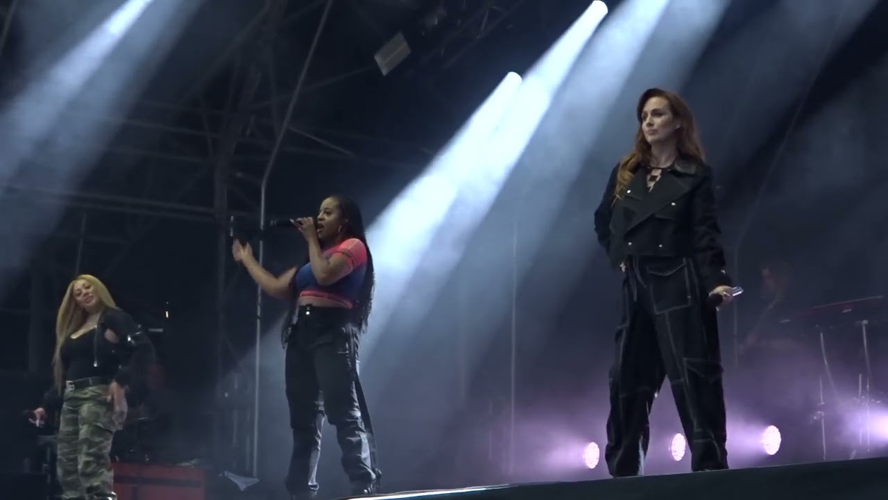 Sugababes-Freak Like Me/Red Dress @ Rochester Castle, 9th July 2023