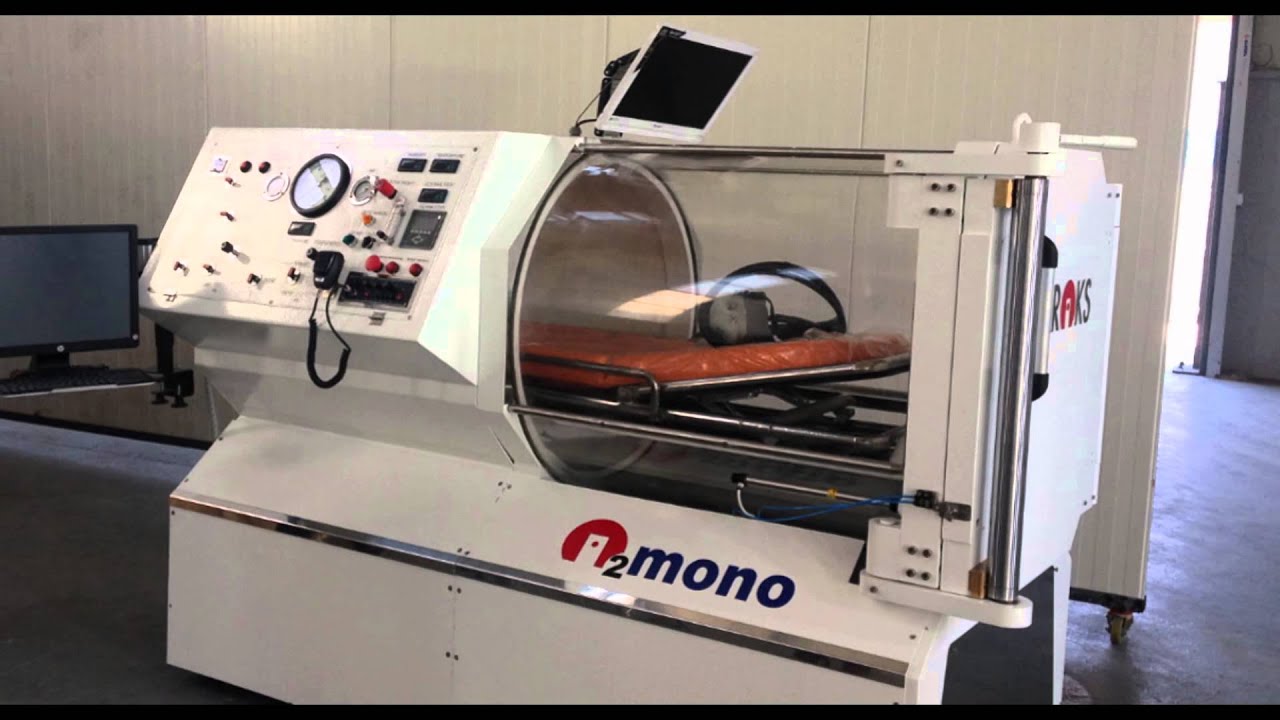Baroks Monoplace Hyperbaric Chamber - YouTube
