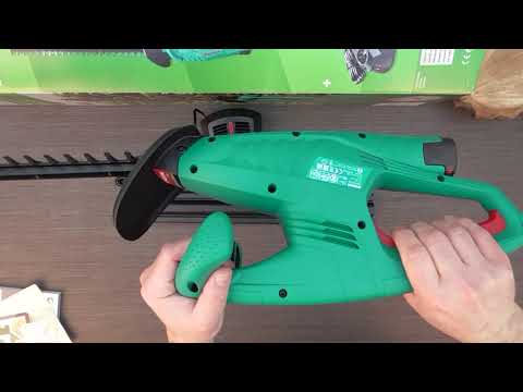 Unboxing BOSCH EasyHedgeCut 12-45 cordless Li-ion hedge trimmer - The Tool Man