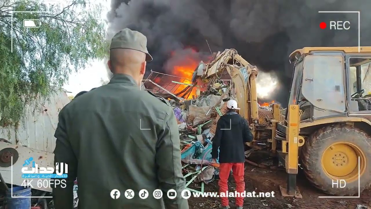 حـ ـريق مهـ ـول في مستودع (لافيراي) بمدينة الشماعية وعناصر الوقاية المدنية تسارع الزمن لإخماده.