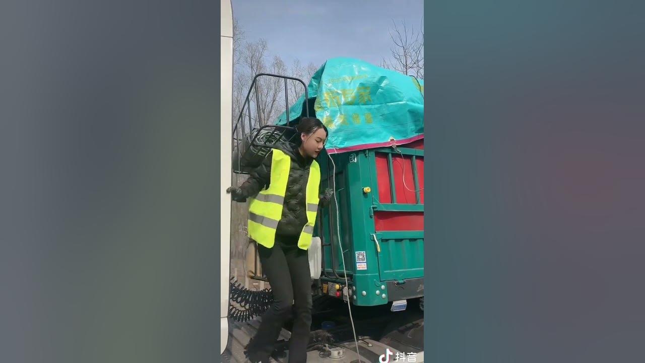 girl-truck-truck-trucking-trucks-fawtruck-truckgirl-daukeo-faw