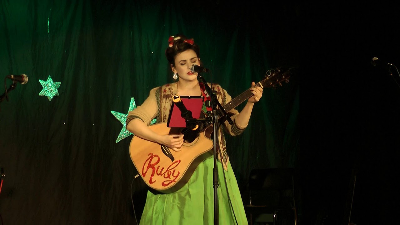 Ruby Macintosh - Anyone who knows what love is - YouTube