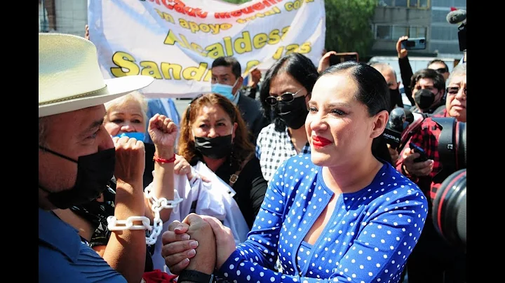 SANDRA CUEVAS: DE 'CONSENTIDA' de MONREAL a VINCUL...