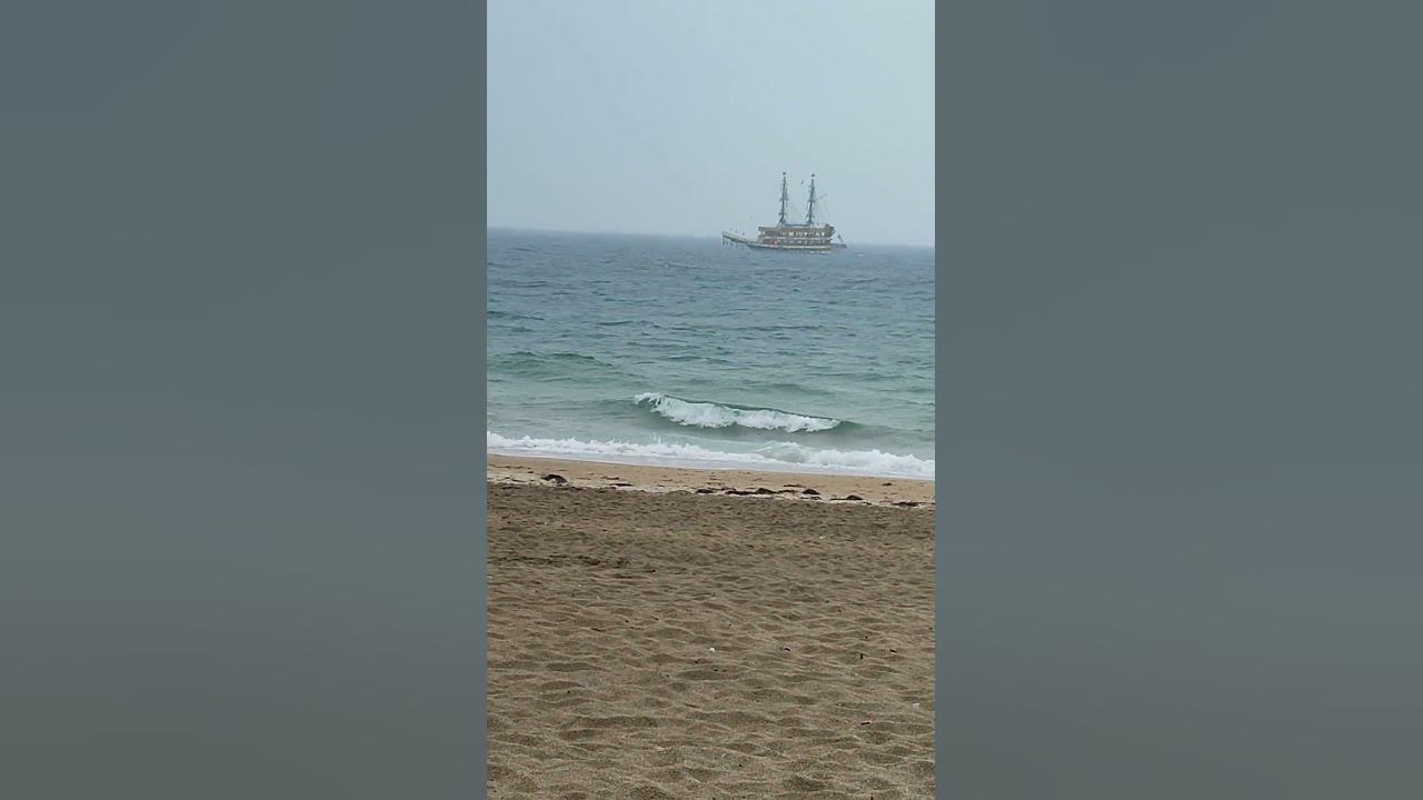 Дождь на море - YouTube