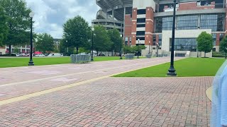 University of Alabama students spend first days back on campus volunteering at the West Alabama Food