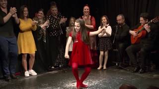 A stunning dance FLAMENCO A stunning dance FLAMENCO